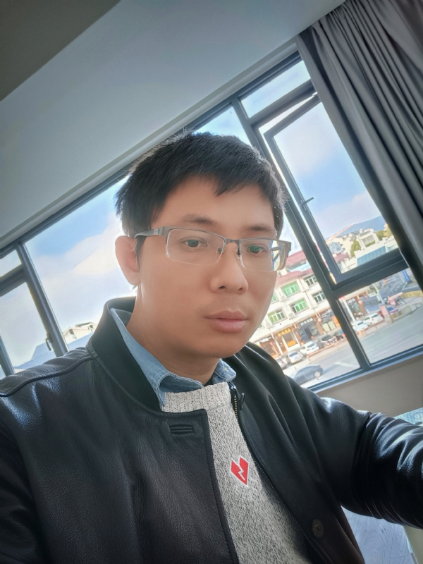 也许只是缺少一个拥抱的第二张照片--建宁相亲网
