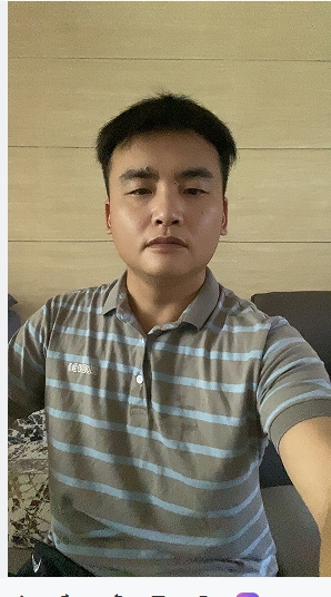 走在红毯那一天的第二张照片--建宁相亲网